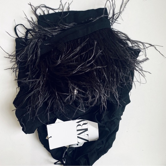 Zara feathered flowy blouse - Picture 8 of 8